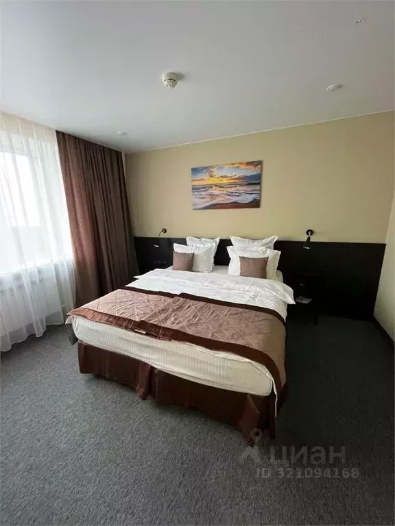 Комната Волгоградская область, Камышин 8-й мкр, 4 (28.0 м) - Фото 1