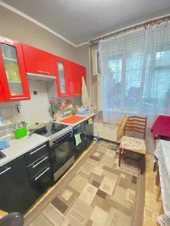 Продается комната в 4-комнатной квартире - Фото 1