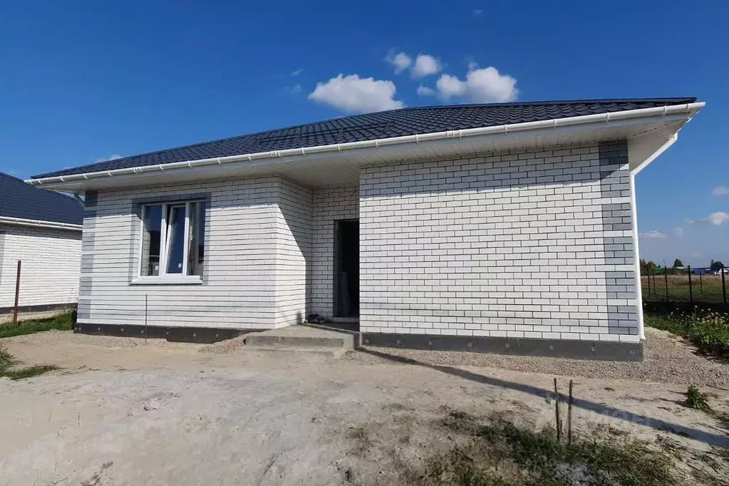 Дом в Тюменская область, Тюмень Р-404, 20-й км (78 м) - Фото 2