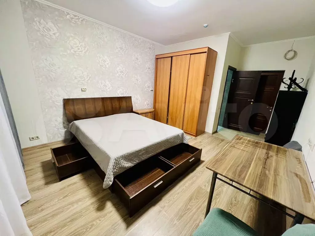 Апартаменты-студия, 38 м, 1/3 эт. - Фото 0