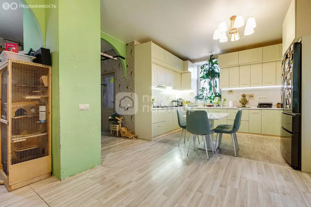 5-комнатная квартира: Павловск, улица Обороны, 4 (100 м) - Фото 2