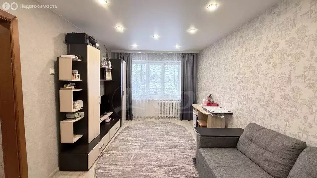 2-комнатная квартира: Тюмень, улица Муравленко, 15А (45.1 м) - Фото 1