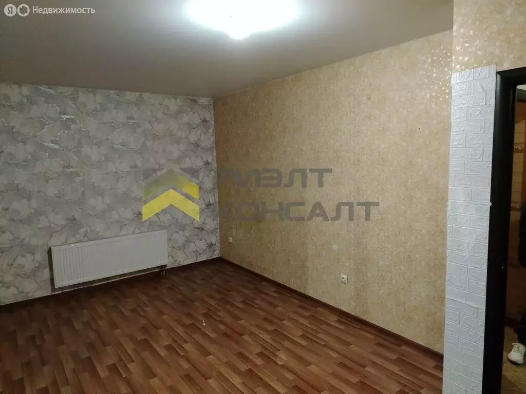 1-комнатная квартира: Омск, Верхнеднепровская улица, 275к4 (33.2 м) - Фото 1
