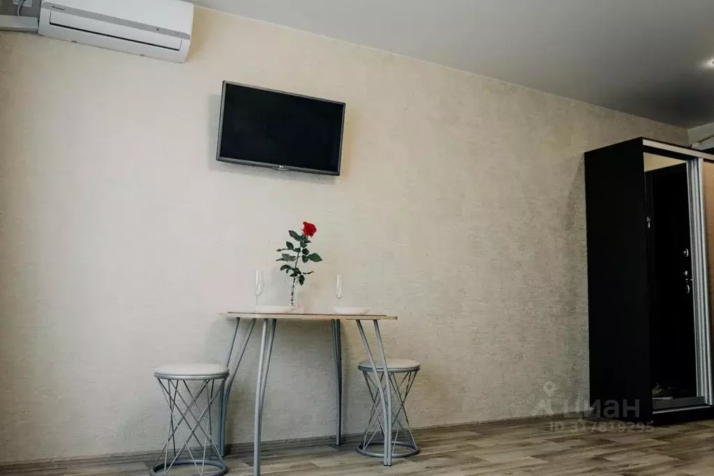 1-к кв. Кемеровская область, Новокузнецк ул. Кузнецова, 4/2 (25.0 м) - Фото 1