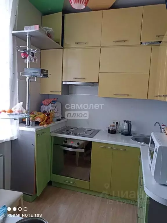 3-к кв. Челябинская область, Златоуст ул. Ковшова, 49 (62.3 м) - Фото 0
