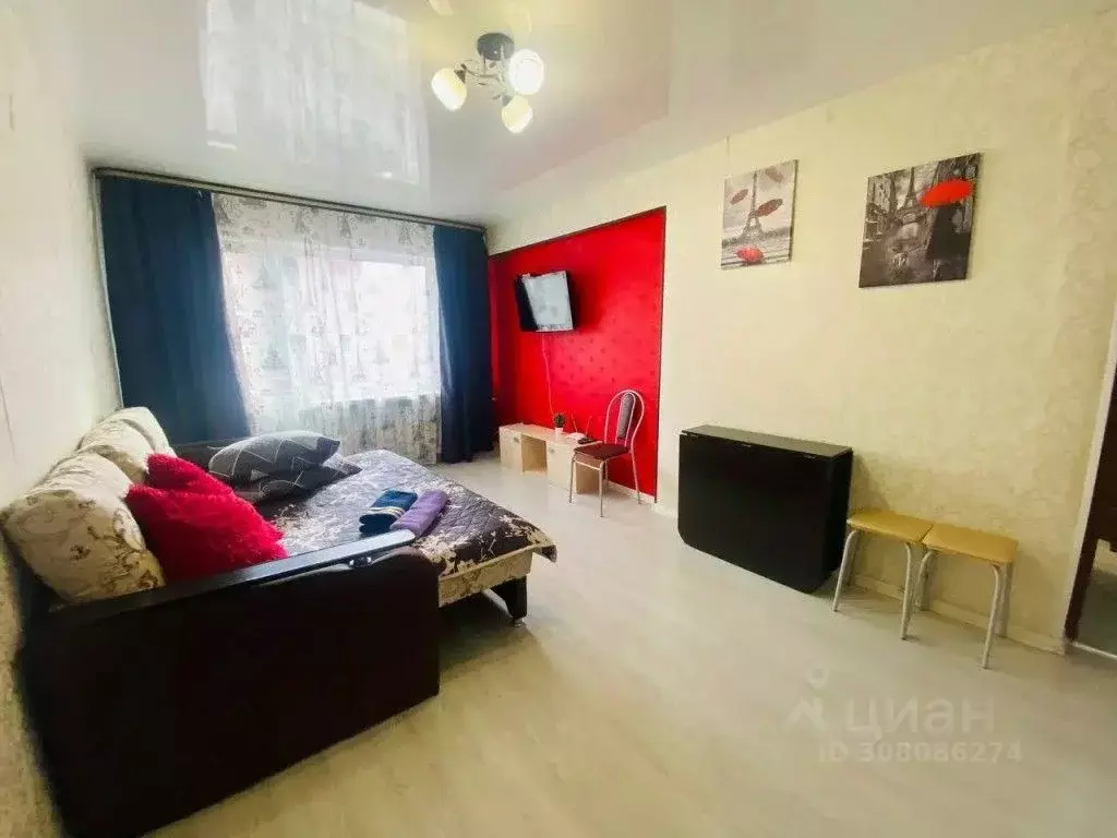 1-к кв. Вологодская область, Череповец просп. Победы, 27 (30.0 м) - Фото 0