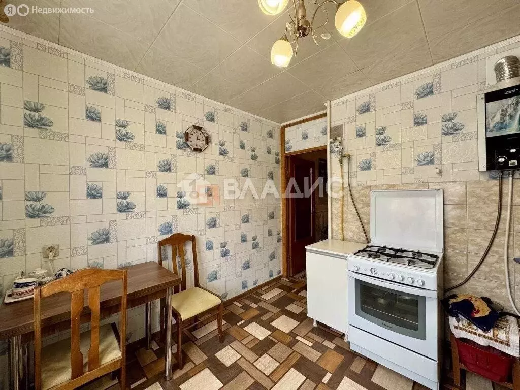 3-комнатная квартира: рабочий посёлок Разумное, проспект Ленина, 5А ... - Фото 1