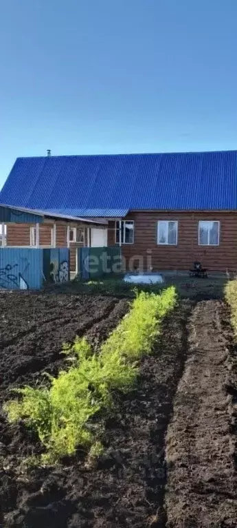 Дом в Башкортостан, Хайбуллинский район, Акъярский сельсовет, с. ... - Фото 1