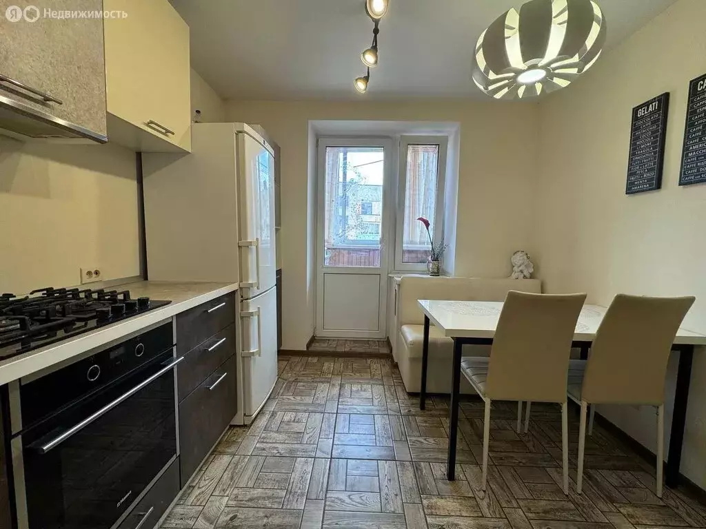 2-комнатная квартира: Киров, Казанская улица, 18 (54 м) - Фото 2