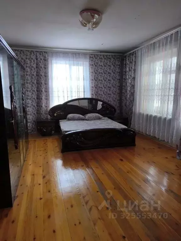 Дом в Краснодарский край, Тихорецк Манежная ул., 4 (350 м) - Фото 2