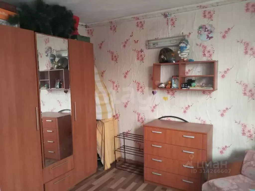 Дом в Псковская область, Пыталовский муниципальный округ, д. ... - Фото 1