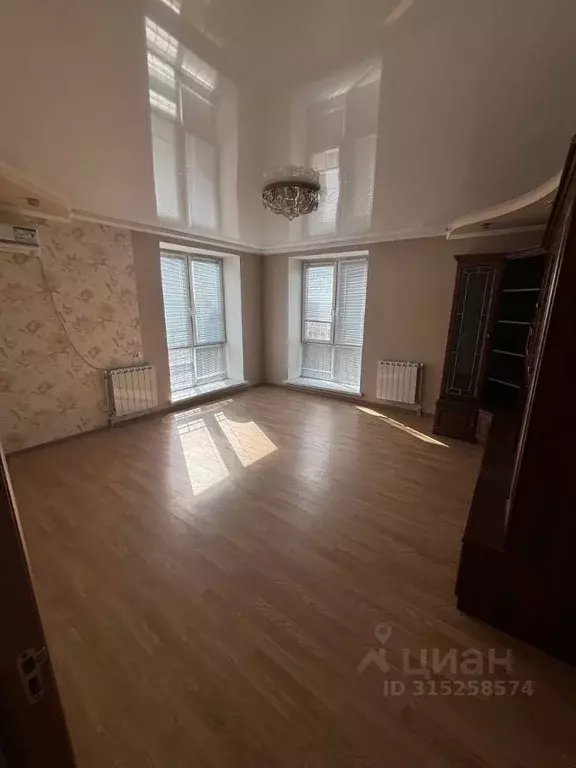 2-к кв. Белгородская область, Белгород ул. Макаренко, 34 (59.4 м) - Фото 0