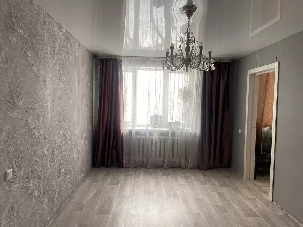 Продаётся 4-к квартира, 60 м - Фото 1