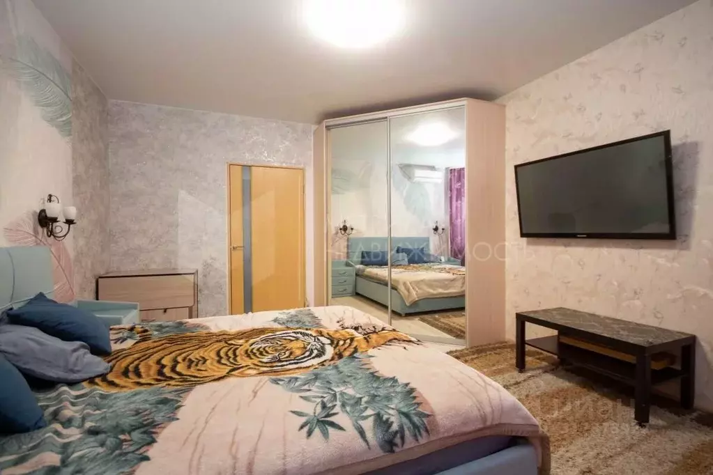 1-к кв. Тюменская область, Тюмень ул. Циолковского, 7 (46.0 м) - Фото 0
