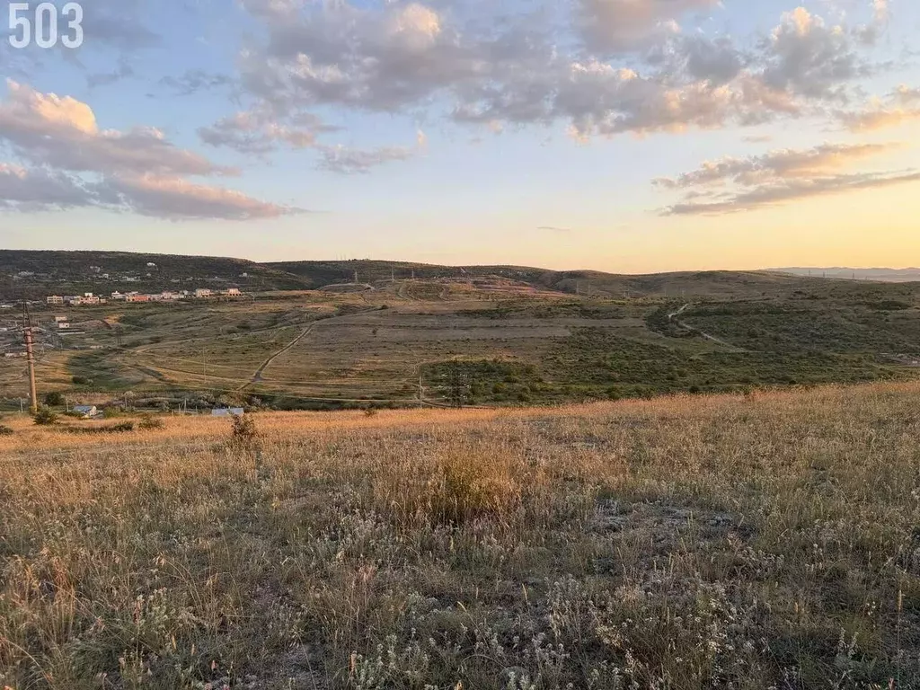 Участок в Крым, Феодосия муниципальный округ, с. Солнечное ул. ... - Фото 2