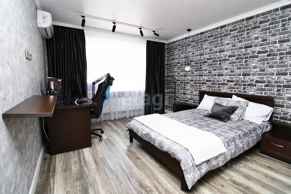 2-к кв. Тюменская область, Тюмень ул. Александра Митинского, 3 (67.8 ... - Фото 1