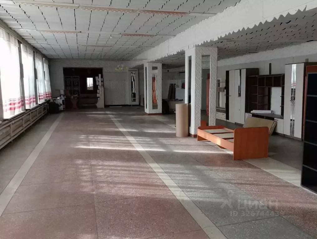 Помещение свободного назначения в Омская область, Большеречье рп ул. ... - Фото 1