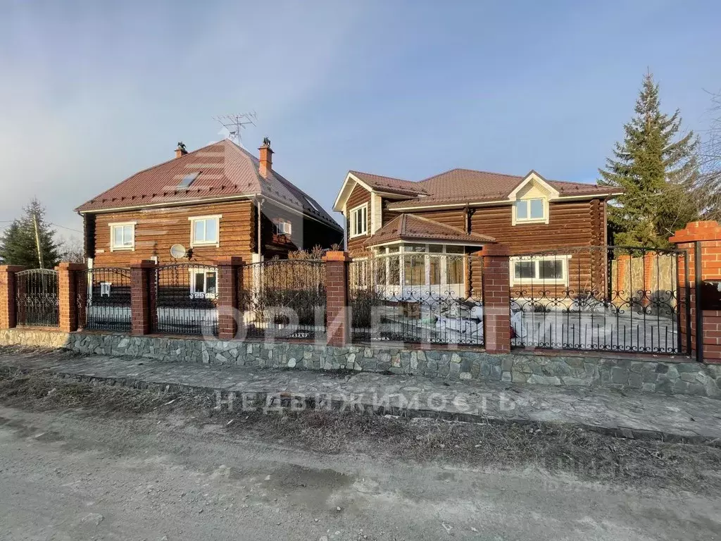 Дом в Свердловская область, Сысерть Кузнечный пер., 10 (550 м) - Фото 1