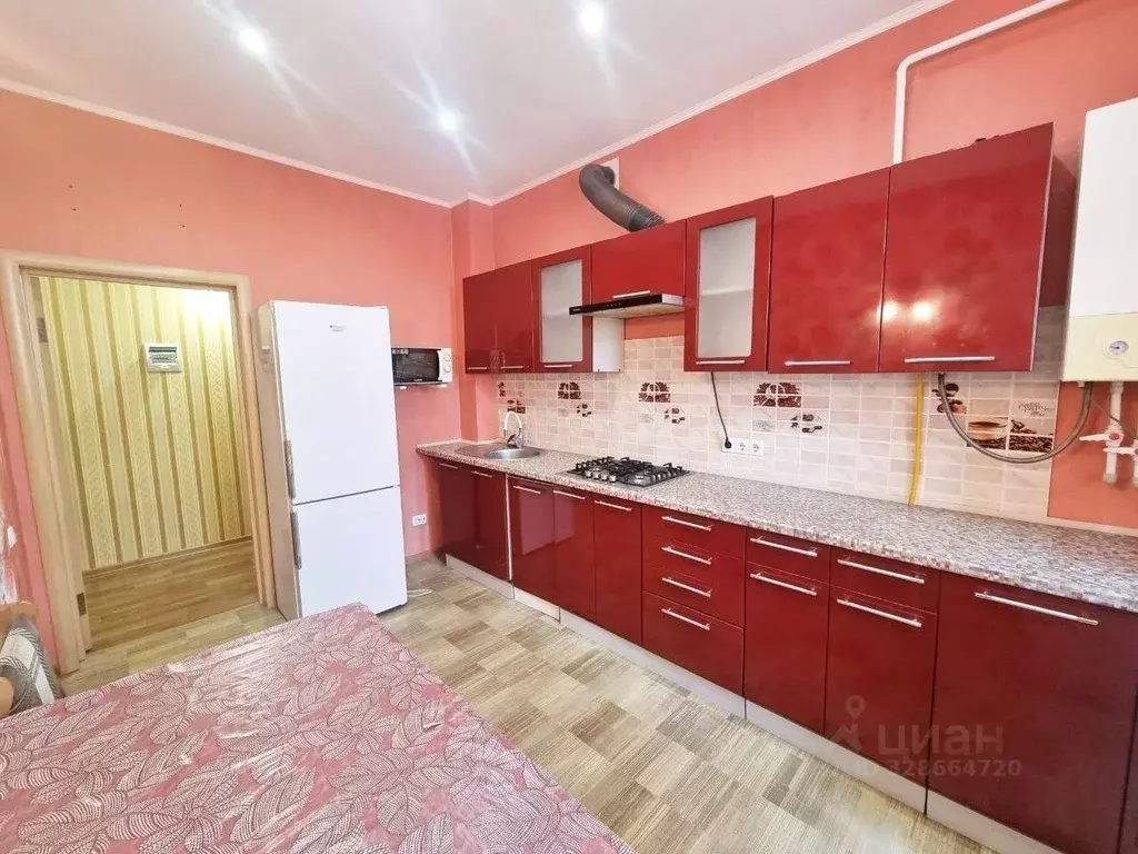 1-к кв. Крым, Феодосия ул. Гарнаева, 63К (39.9 м) - Фото 1