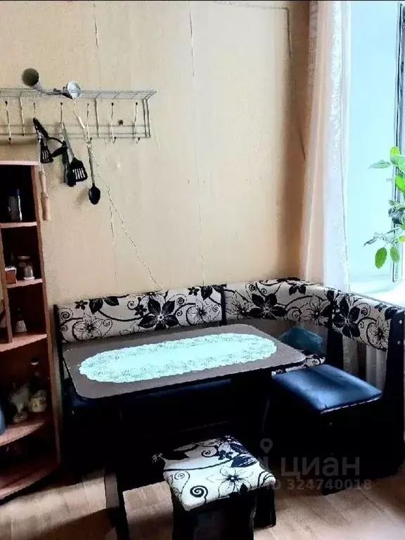 Комната Санкт-Петербург ул. Белинского, 13 - Фото 2