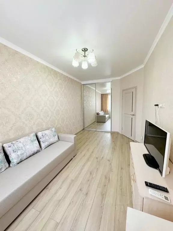 1-к кв. Краснодарский край, Краснодар ул. Командорская, 3к1 (37.0 м) - Фото 0