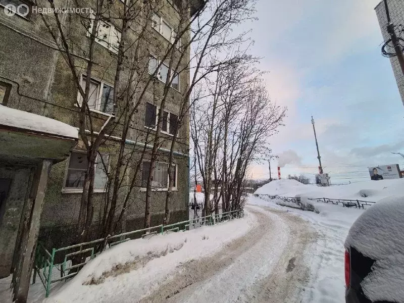 3-комнатная квартира: Мурманск, улица Свердлова, 50 (61.7 м) - Фото 1