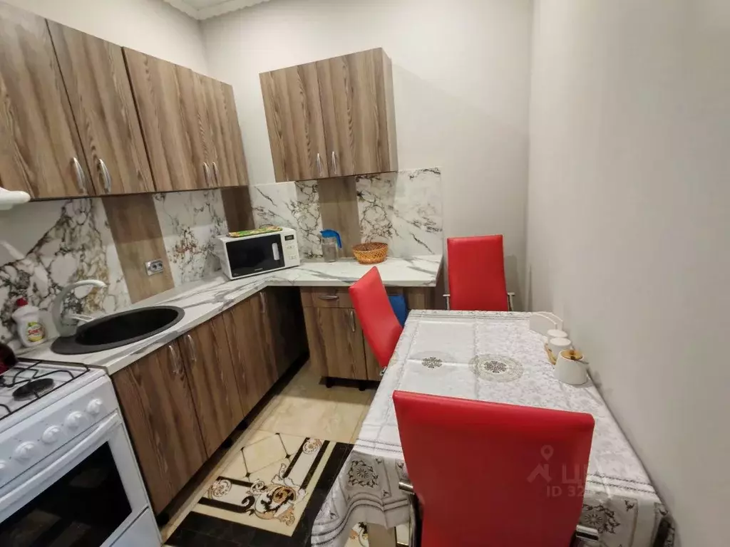 Дом в Адыгея, Тахтамукайский район, Яблоновский пгт Юбилейная ул., ... - Фото 2