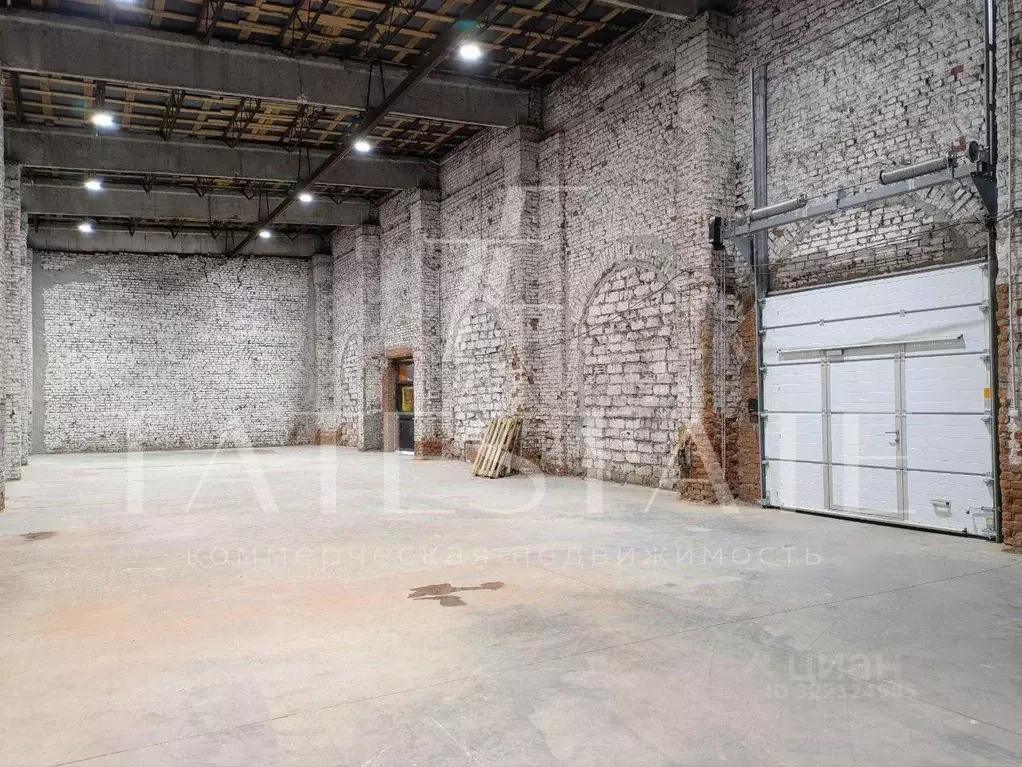Склад в Татарстан, Казань ул. Братьев Петряевых, 5к4 (270 м) - Фото 1