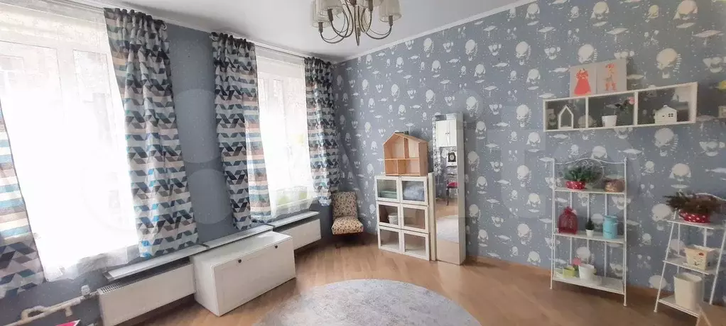 3-к. квартира, 55 м, 4/6 эт. - Фото 1