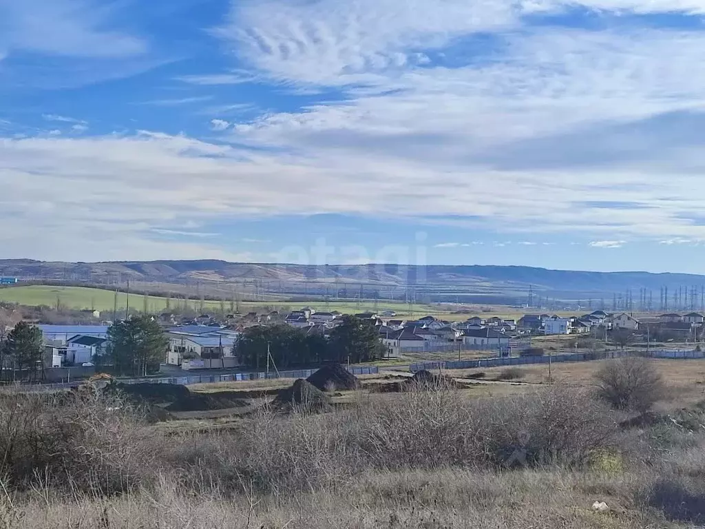 Участок в Крым, Симферопольский район, Трудовское с/пос, Сосны кп  ... - Фото 2