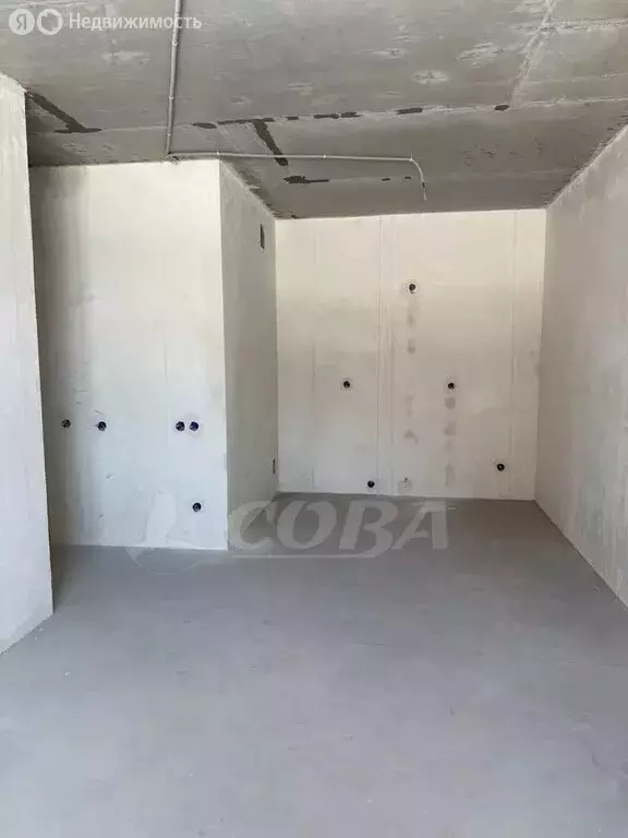 2-комнатная квартира: Тюмень, улица Защитников Отечества, 30 (60 м) - Фото 1