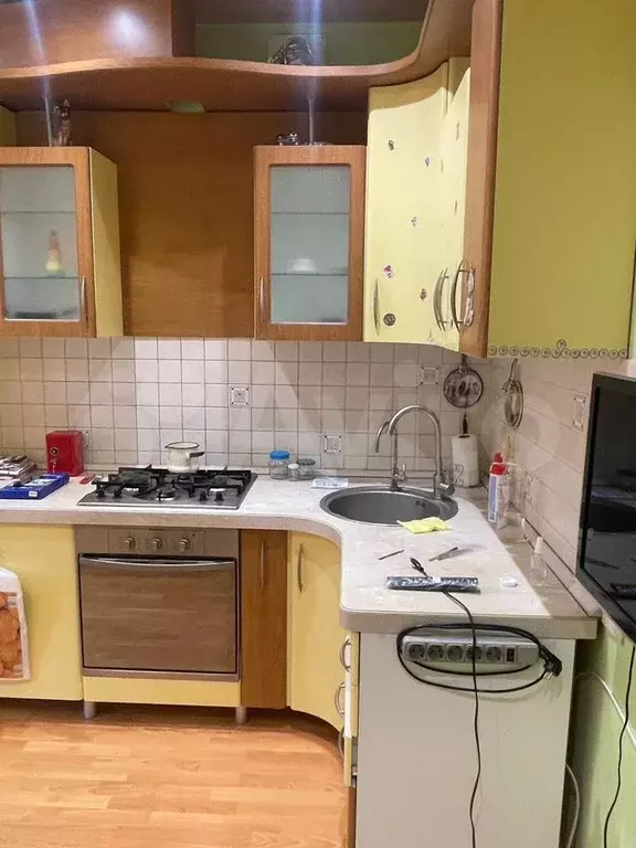 1-к. квартира, 46 м, 2/5 эт. - Фото 1