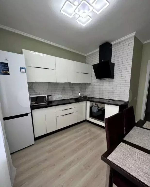1-к. квартира, 35,4 м, 2/6 эт. - Фото 0