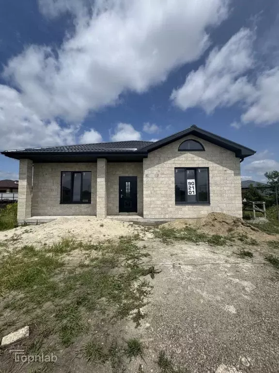 Дом в Ставропольский край, Ставрополь ул. Роз, 9 (135 м) - Фото 1