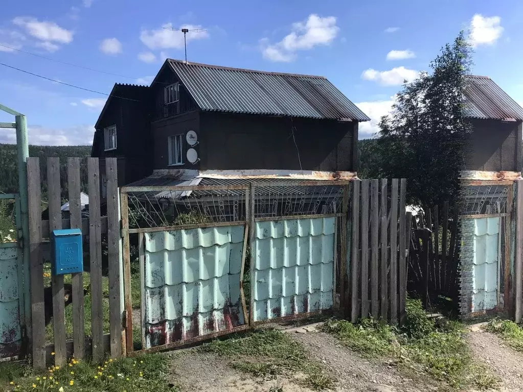 Дом в Пермский край, Горнозаводский городской округ, Теплая Гора рп ... - Фото 0