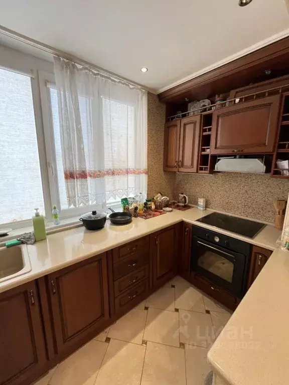 3-к кв. Астраханская область, Астрахань проезд Воробьева, 12к2 (90.0 ... - Фото 1