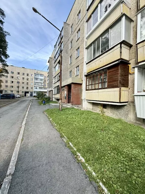 4-к кв. Свердловская область, Полевской Зеленый Бор-1 мкр, 2А (73.7 м) - Фото 0