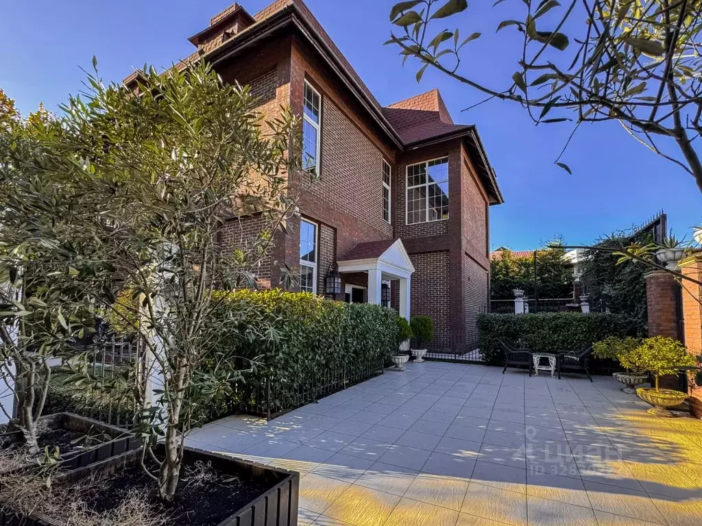 Дом в Краснодарский край, Сочи ул. Старонасыпная, 3 (306 м) - Фото 0