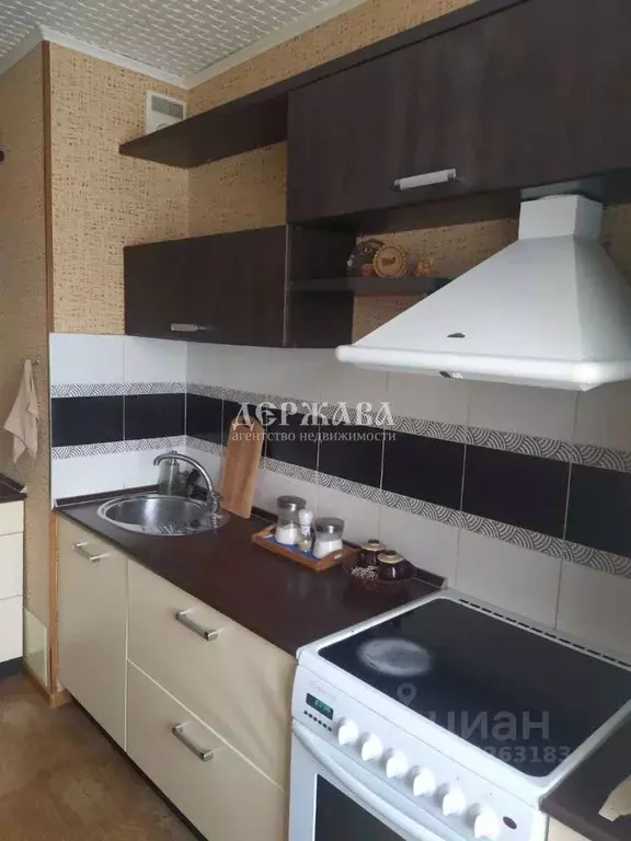 2-к кв. Белгородская область, Старый Оскол Космос мкр, 11А (52.0 м) - Фото 2