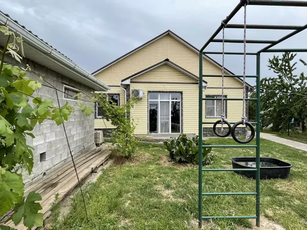 Дом в Ростовская область, Цимлянск Красноармейская ул., 81 (133 м) - Фото 0