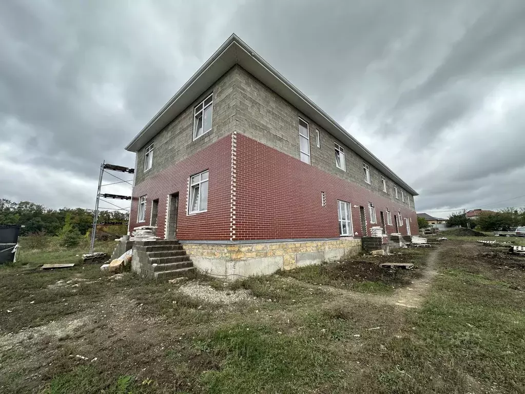 Таунхаус в Ставропольский край, Ставрополь Эльбрусская ул., 9 (100 м) - Фото 1