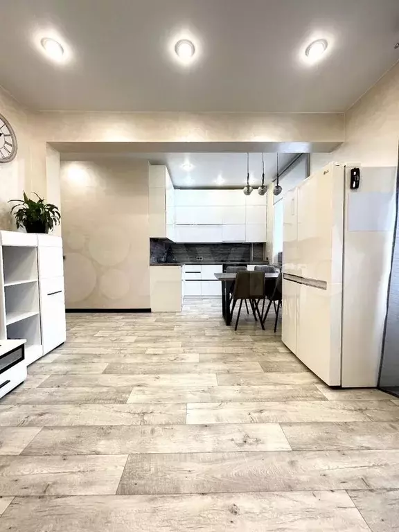 3-к. квартира, 90 м, 3/4 эт. - Фото 1