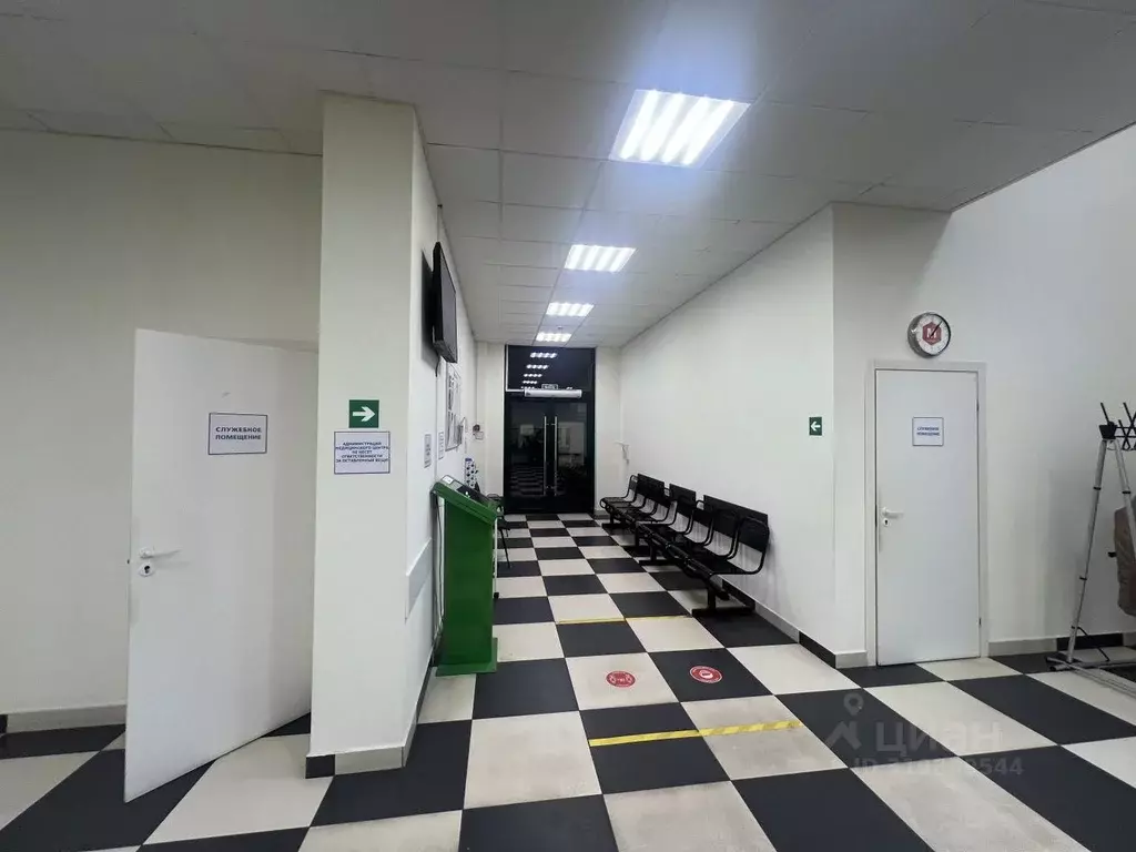 Торговая площадь в Санкт-Петербург Наличная ул., 28/16 (199 м) - Фото 1