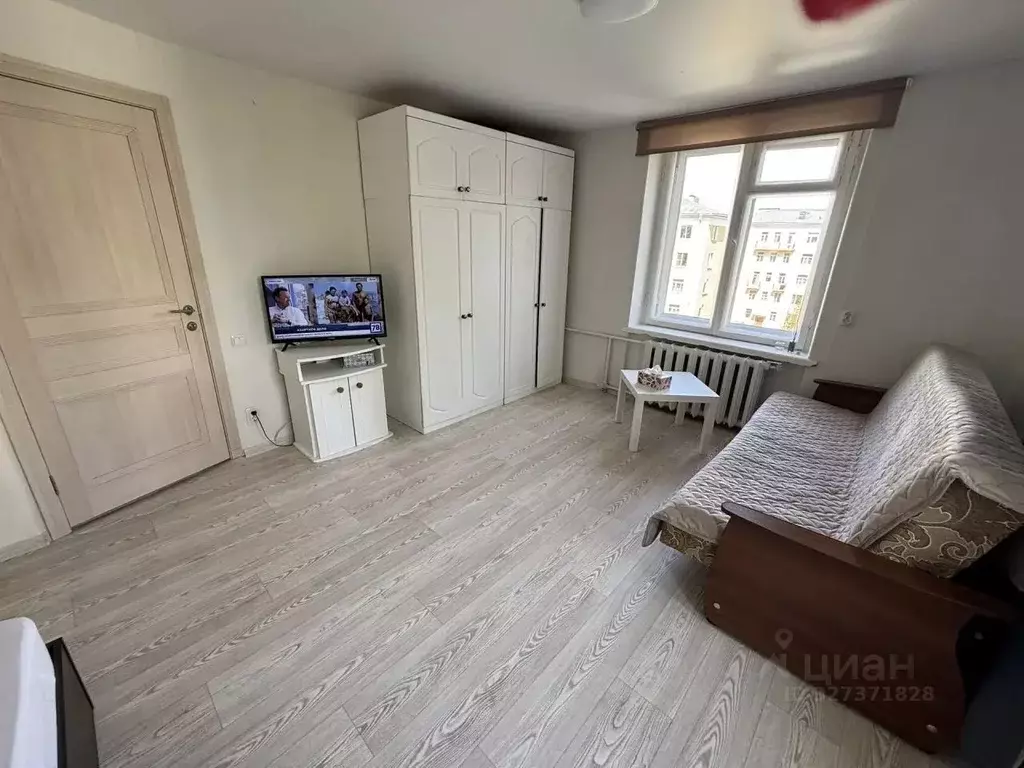 1-к кв. Санкт-Петербург, Санкт-Петербург, Кронштадт Советская ул., 15 ... - Фото 0