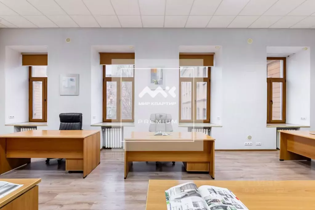 Офис в Санкт-Петербург Суворовский просп., 39 (131 м) - Фото 1