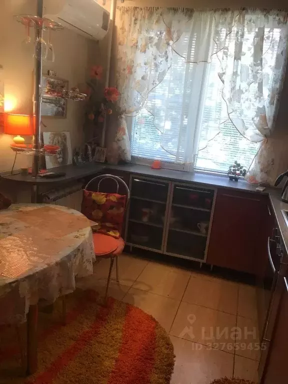 2-к кв. Волгоградская область, Волгоград ул. Елисеева, 17 (52.0 м) - Фото 2