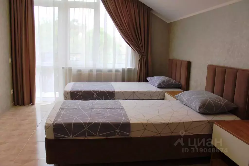 Дом в Краснодарский край, Геленджик ул. Тельмана, 6 (75 м) - Фото 2