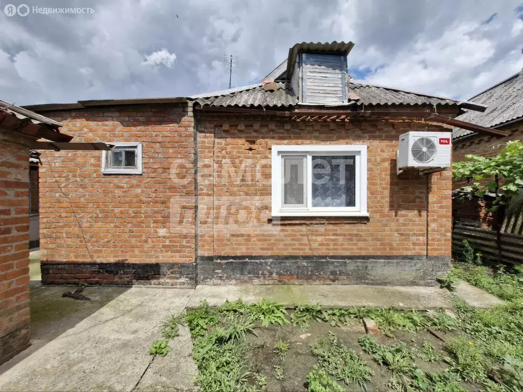 Дом в Славянск-на-Кубани, улица Пушкина (50 м) - Фото 1