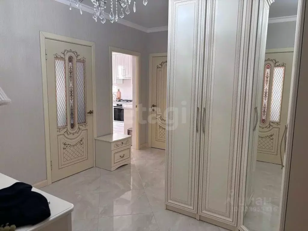 2-к кв. Северная Осетия, Владикавказ ул. Шамиля Джикаева, 6 (75.0 м) - Фото 1