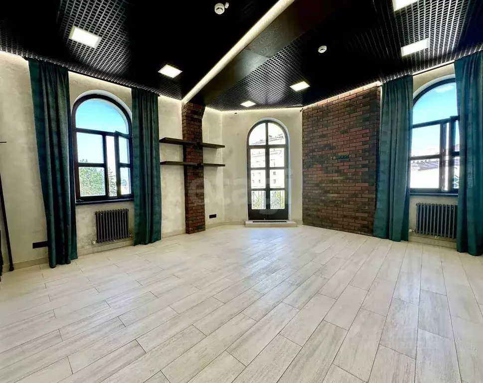 Офис в Татарстан, Казань ул. Горького, 2 (190 м) - Фото 1